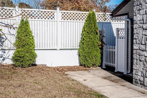 83 Founder Ave, Warwick, RI 02886 photo 13