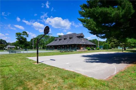 4 Ode Ct, Warwick, RI 02886 photo 34