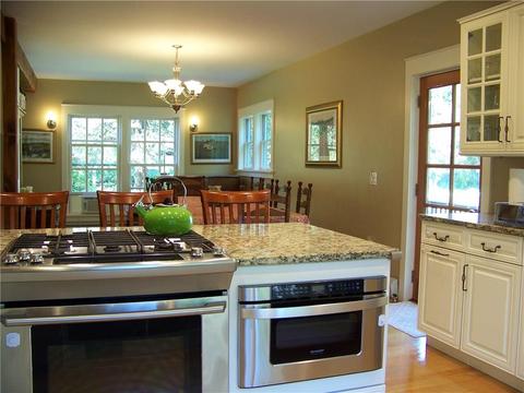 229 Sloop St, Jamestown, RI 02835 photo 4