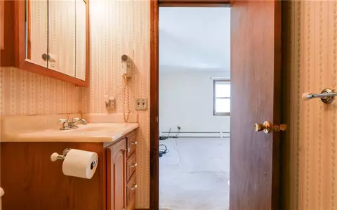 3 Kenny Dr, Warren, RI 02885 photo 12