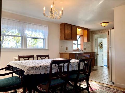 24 Winthrop Rd, Warwick, RI 02888 photo 6