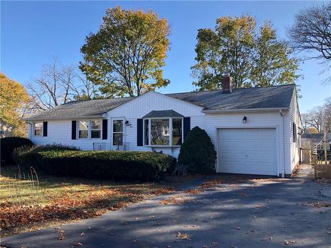 24 Winthrop Rd, Warwick, RI 02888 photo 2