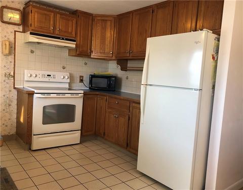 24 Winthrop Rd, Warwick, RI 02888 photo 3