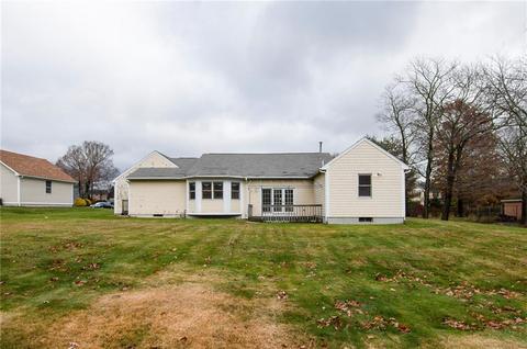 57 Castleton Dr, Cranston, RI 02921 photo 4