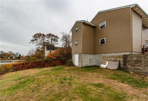 30 Forrest St, Warwick, RI 02889 photo 4