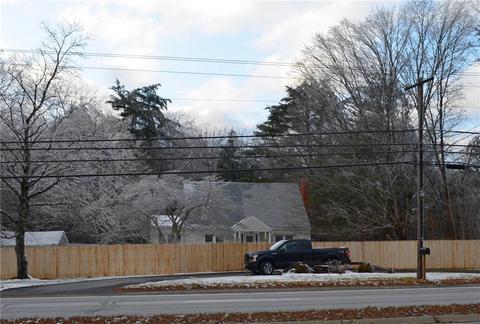 319 Nooseneck Hill Rd, Exeter, RI 02822 photo 3