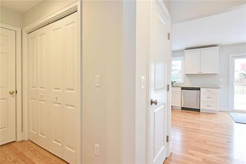 20 View Ave, Warwick, RI 02886 photo 7