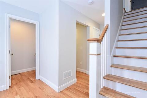 20 View Ave, Warwick, RI 02886 photo 4