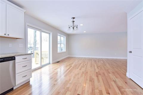 20 View Ave, Warwick, RI 02886 photo 10