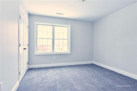 20 View Ave, Warwick, RI 02886 photo 14