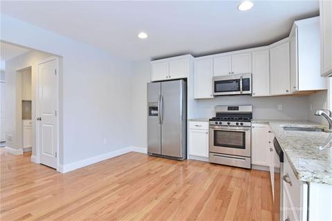 20 View Ave, Warwick, RI 02886 photo 9