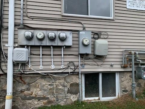 451 Burnside Ave, Woonsocket, RI 02895 photo 3
