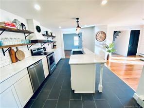 35 Bailey St, Brooklyn, CT 06234 photo 9