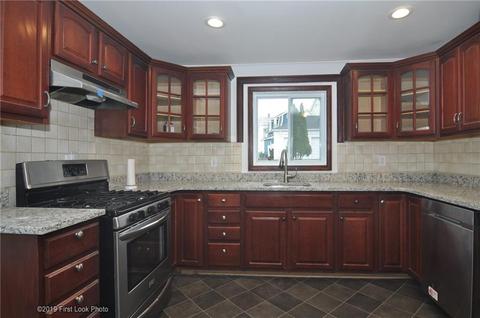 200 Grove St, Woonsocket, RI 02895 photo 5
