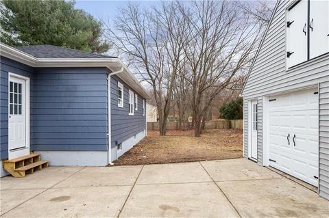 26 Waldron Ave, Warwick, RI 02888 photo 6