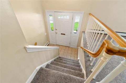 53 Castle Heights Ct, Woonsocket, RI 02895 photo 3