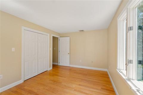 53 Castle Heights Ct, Woonsocket, RI 02895 photo 10