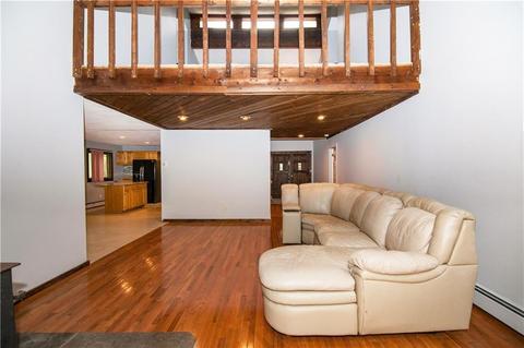 16 Sandy Ln, Glocester, RI 02814 photo 2