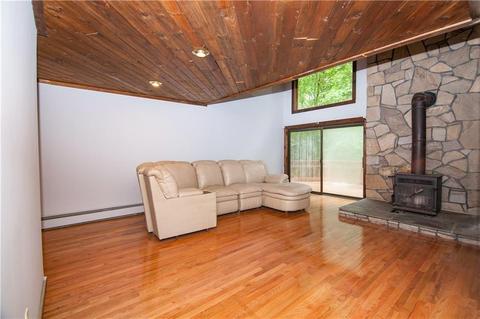 16 Sandy Ln, Glocester, RI 02814 photo 4
