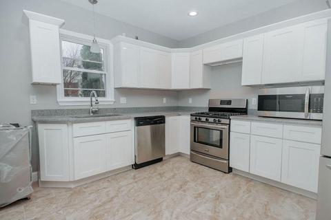 31 Pendleton St, Cranston, RI 02920 photo 16