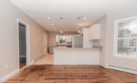 31 Pendleton St, Cranston, RI 02920 photo 7