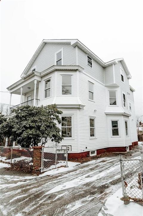 31 Pendleton St, Cranston, RI 02920 photo 2