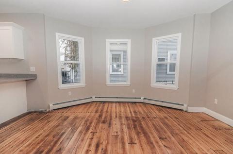 31 Pendleton St, Cranston, RI 02920 photo 9
