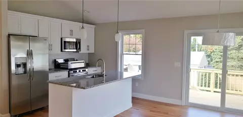 71 Cadora Ave, Warwick, RI 02886 photo 6