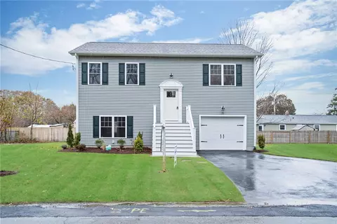 71 Cadora Ave, Warwick, RI 02886 photo 1