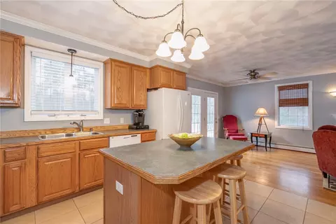 568 Eagle Peak Rd, Pascoag, RI 02859 photo 15