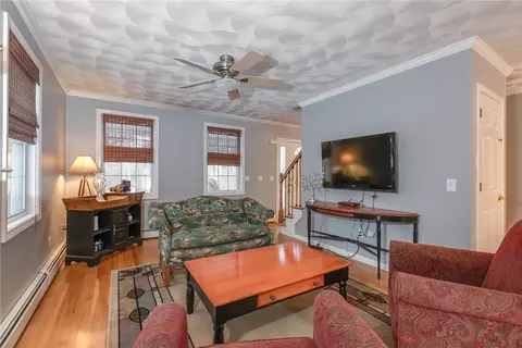 568 Eagle Peak Rd, Pascoag, RI 02859 photo 8