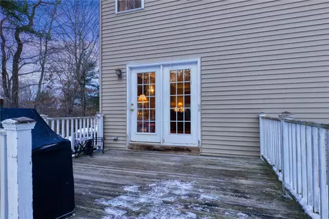 568 Eagle Peak Rd, Pascoag, RI 02859 photo 4