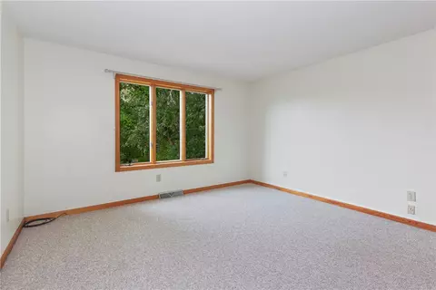 5 Valley Dr, Westerly, RI 02891 photo 11
