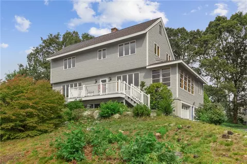 5 Valley Dr, Westerly, RI 02891 photo 2