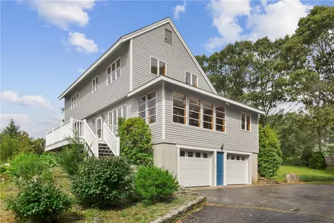 5 Valley Dr, Westerly, RI 02891 photo 1