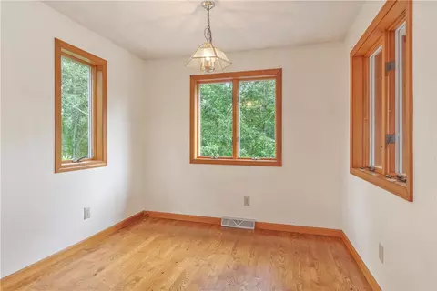 5 Valley Dr, Westerly, RI 02891 photo 5