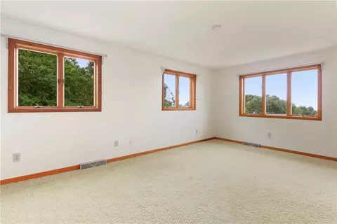 5 Valley Dr, Westerly, RI 02891 photo 12