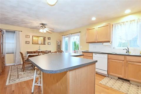 14 Ruby St, Cranston, RI 02905 photo 8