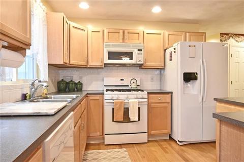 14 Ruby St, Cranston, RI 02905 photo 7