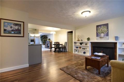 154 Wethersfield Dr, Warwick, RI 02886 photo 6