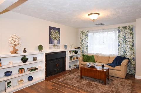 154 Wethersfield Dr, Warwick, RI 02886 photo 8