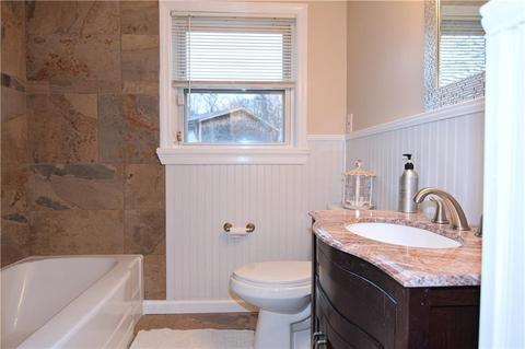 154 Wethersfield Dr, Warwick, RI 02886 photo 12
