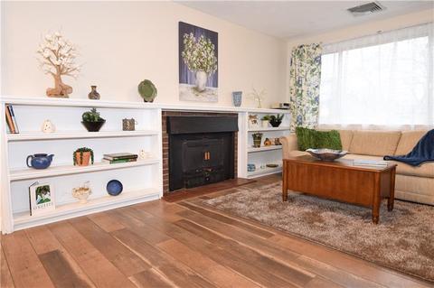 154 Wethersfield Dr, Warwick, RI 02886 photo 5