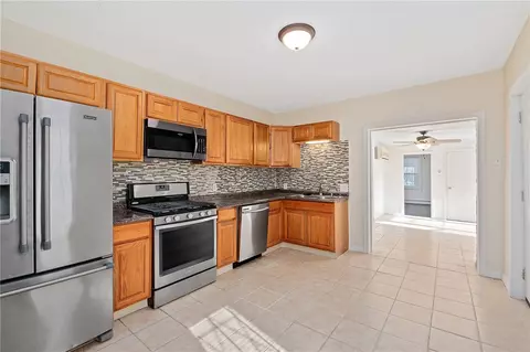 598 Third Ave, Woonsocket, RI 02895 photo 9