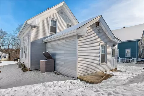 598 Third Ave, Woonsocket, RI 02895 photo 4