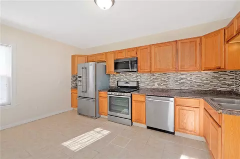 598 Third Ave, Woonsocket, RI 02895 photo 10