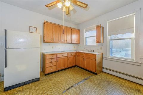 68 Killingly St, Providence, RI 02909 photo 9