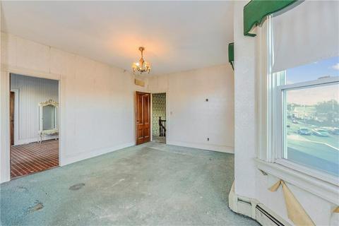 68 Killingly St, Providence, RI 02909 photo 17