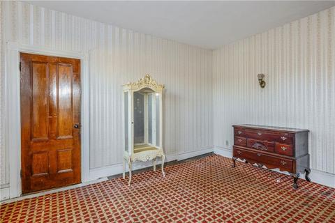 68 Killingly St, Providence, RI 02909 photo 14