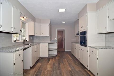 31 Wilmarth Rd, Glocester, RI 02814 photo 4